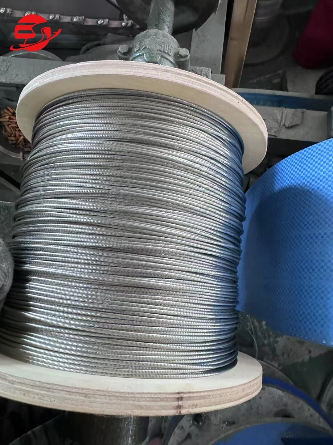 1749116121789183973011738624 Galvanized Steel Wire Rope - Image 5