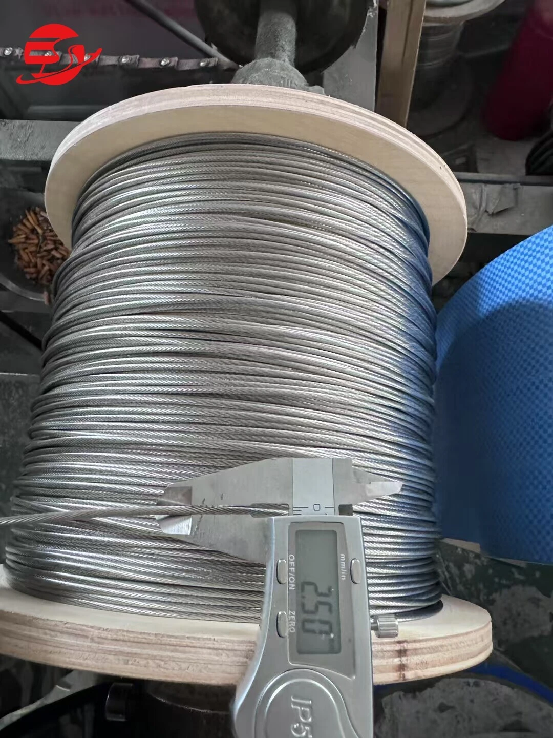 1749116135789184032755404800 Galvanized Steel Wire Rope - Image 3